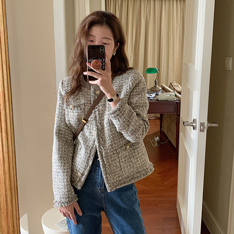 CÉLENE – Minimalist Outerwear Top